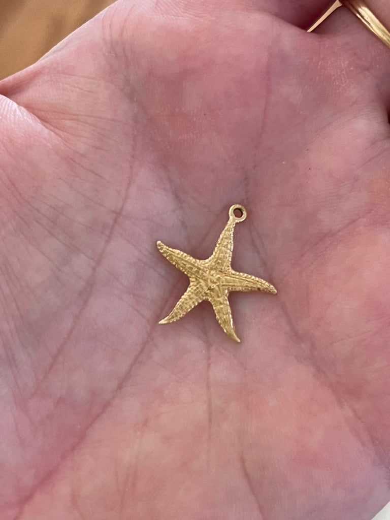 ヴィンテージ　14K　14金　ゴールド　魚チャーム　ジュエリー Vintage 14k Yellow Gold Starfish Charm – Knox Jewels