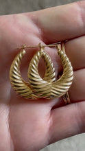 Load image into Gallery viewer, Vintage 14K Yellow Gold Hoop Earrings